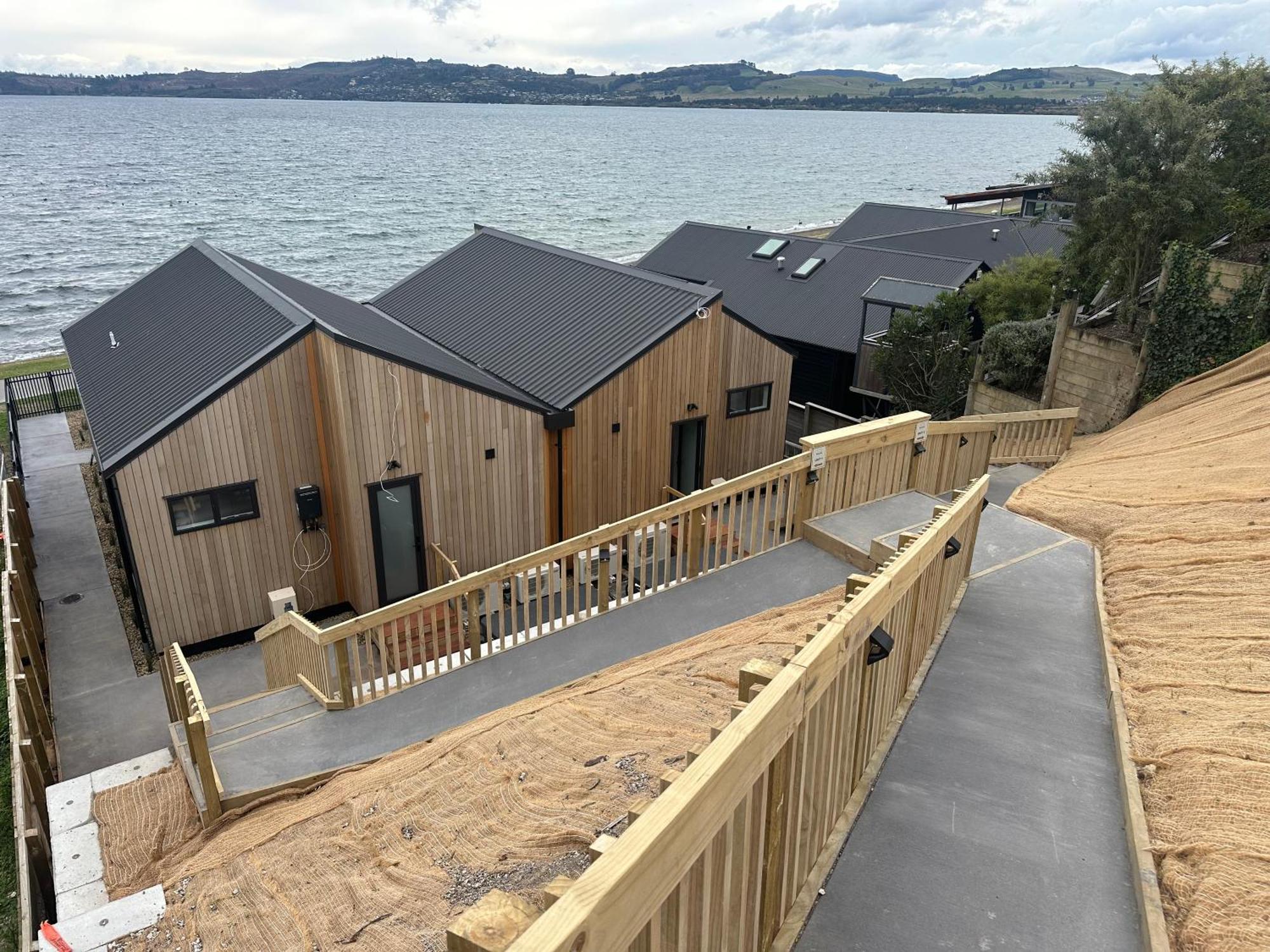 Absolute Lakefront House Taupo Eksteriør billede